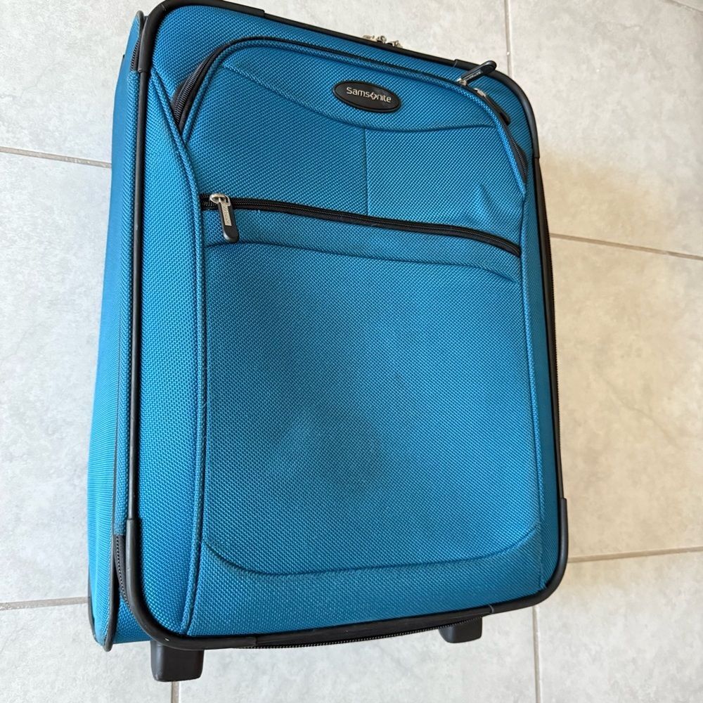 Samsonite Blue Suitcase with Black Accents CarryOn